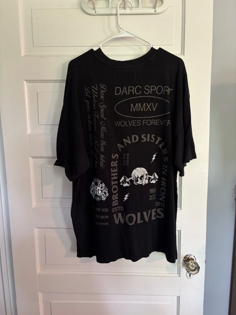 Darc Sport Black Graphic Short-Sleeve Men's T-Shirt - Picture 4 of 5